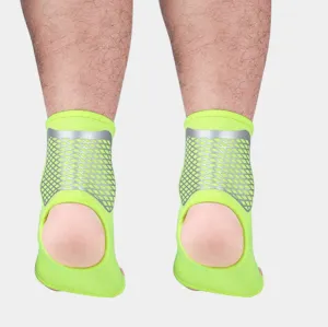 A Pair Sports Ankle Support Compression Ankle Socks Outdoor Basketball Football Mountaineering Protective Gear, Size: S(Fluorescent Green)