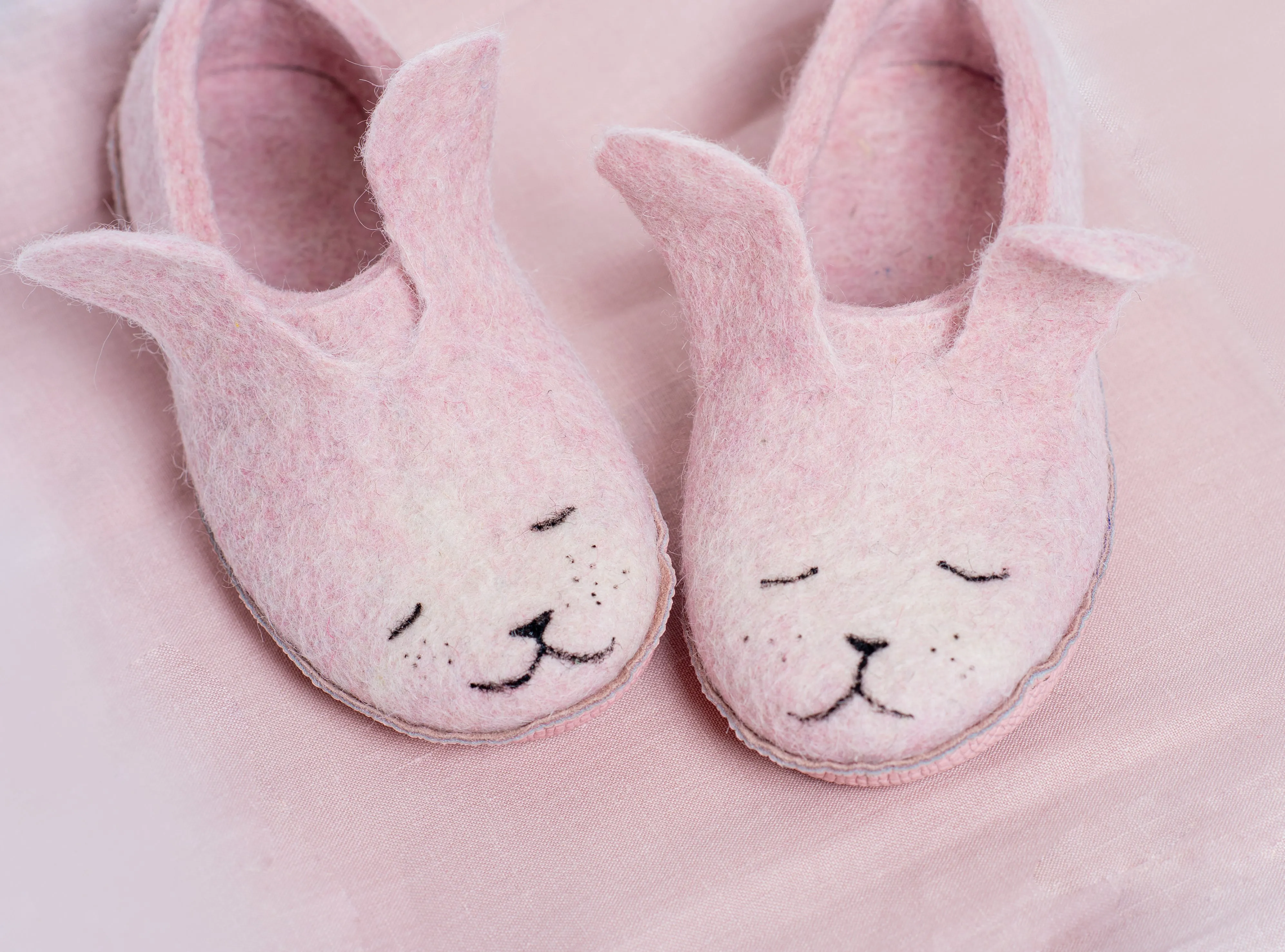 Bunny Women's slippers