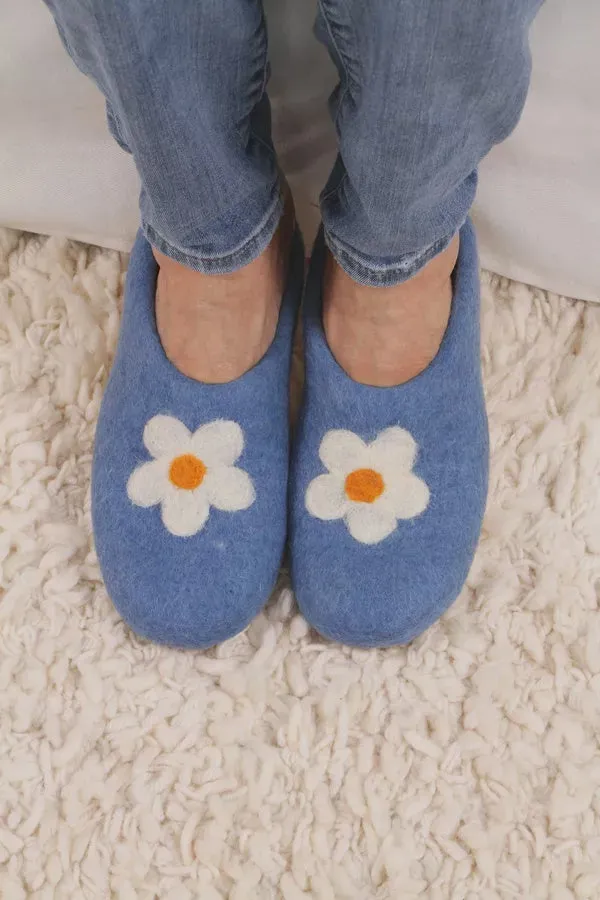 Daisy Slippers - Blue