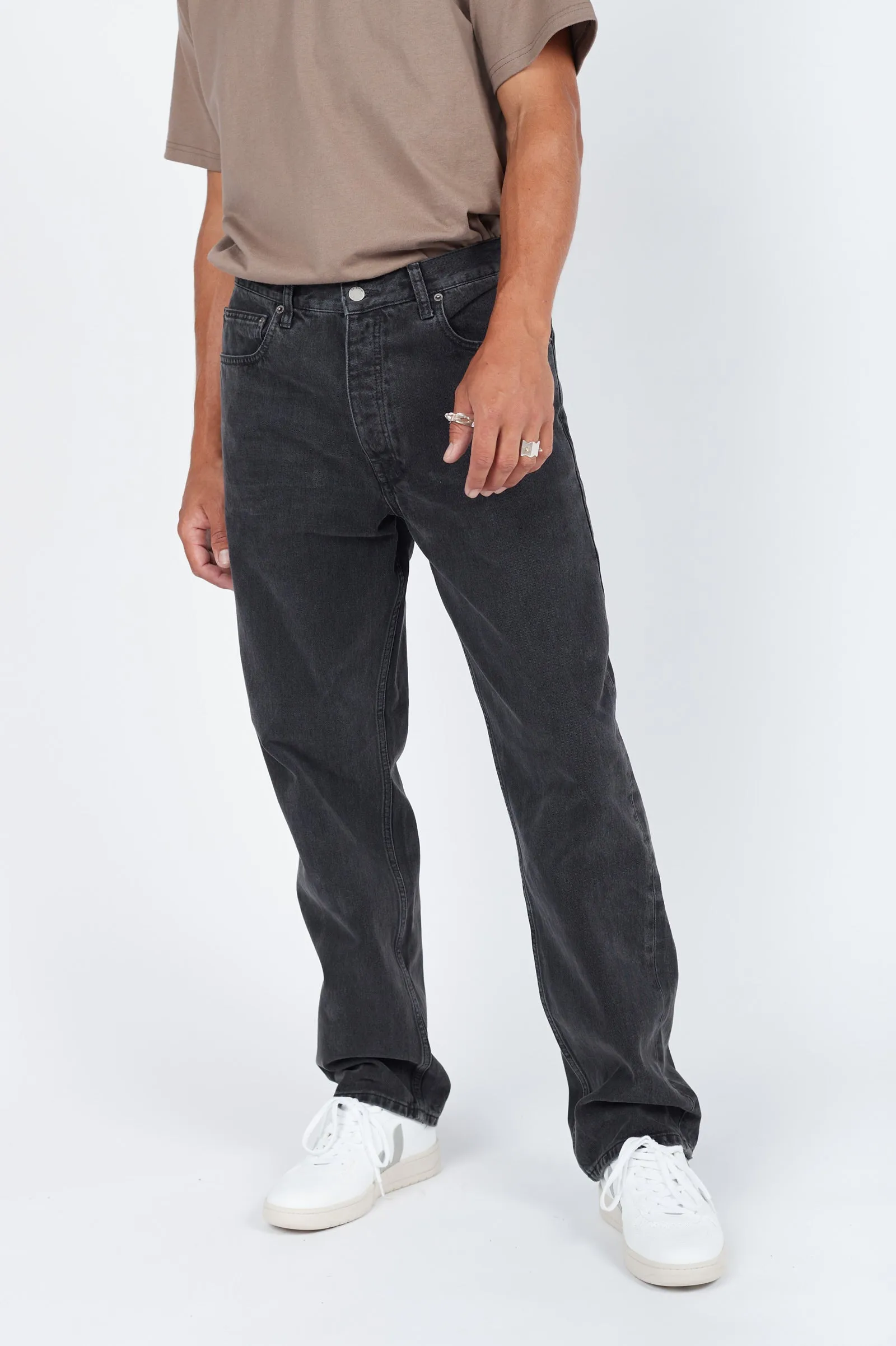 Dash Straight Jeans - Night Black