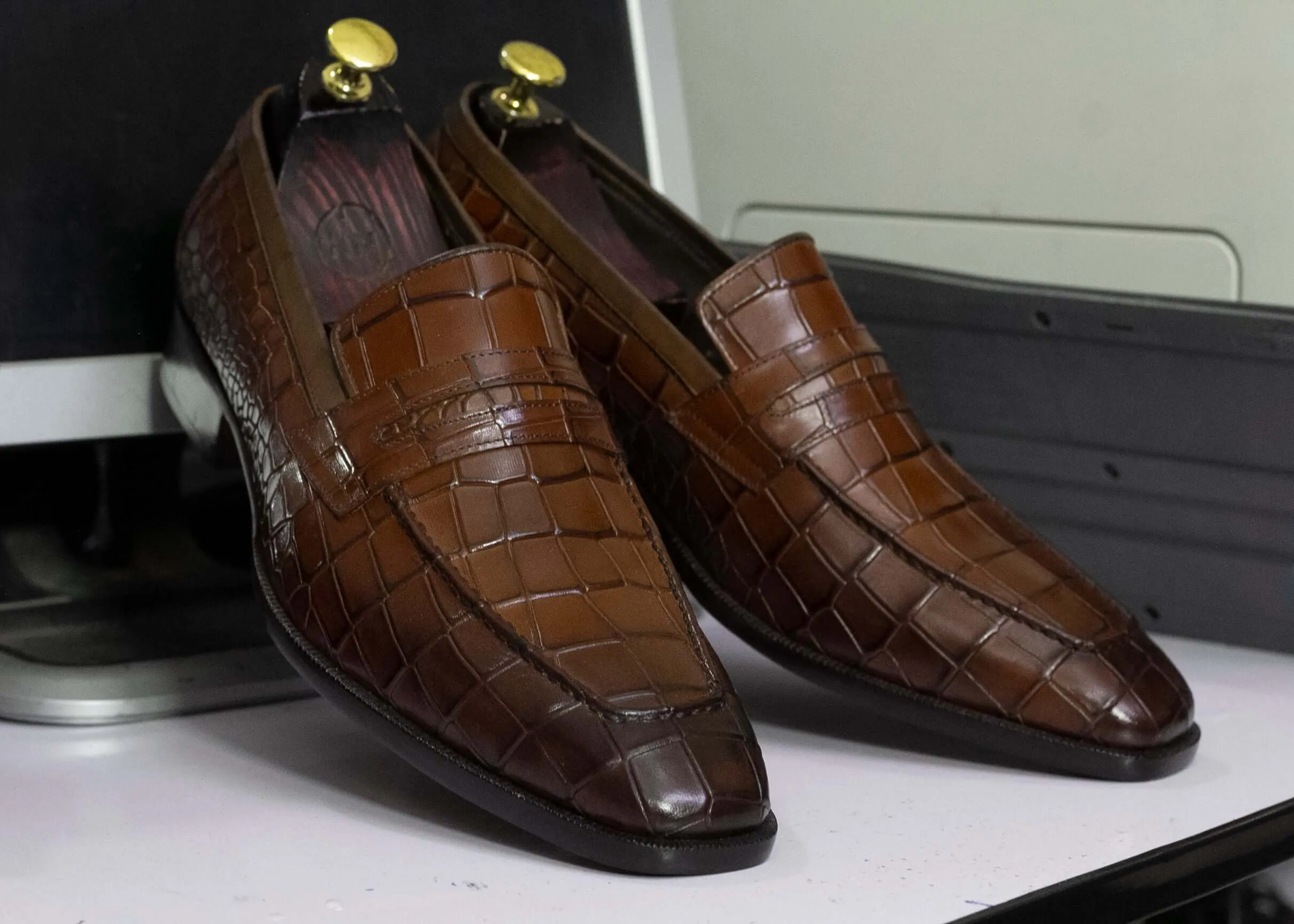 Men's Stylish Alligator Texture Handmade Penny Loafer  Shoes , Men's Brown Shoes