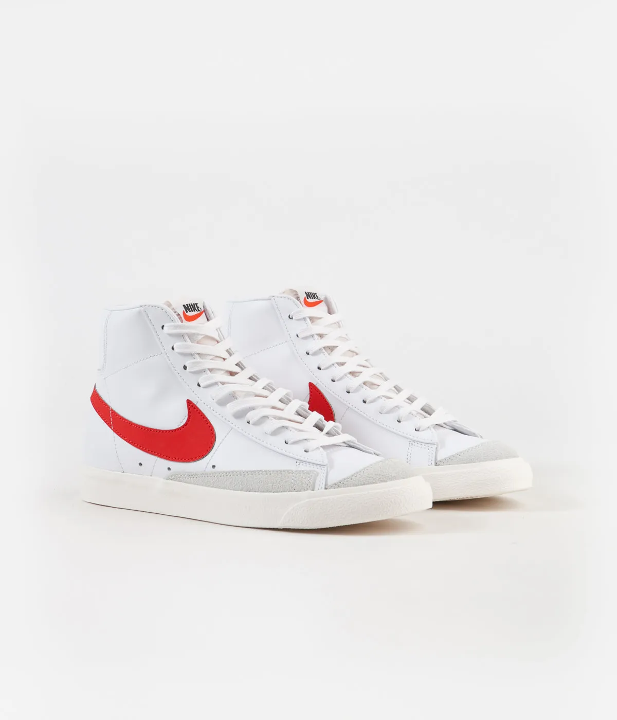 Nike Blazer Mid '77 Vintage Shoes - Habanero Red / Sail - White