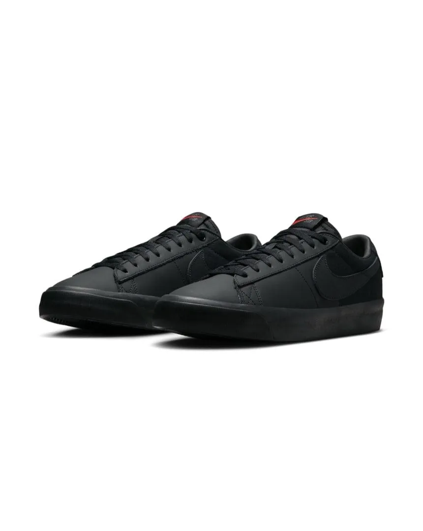 Nike SB Blazer Low Pro GT ISO - Triple Black