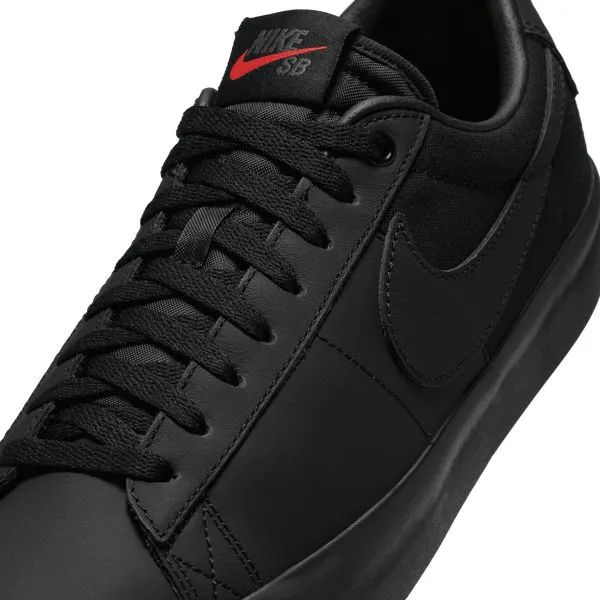 Nike SB Zoom Blazer Low PRO GT ISO "Triple Black" Black - Black - Black