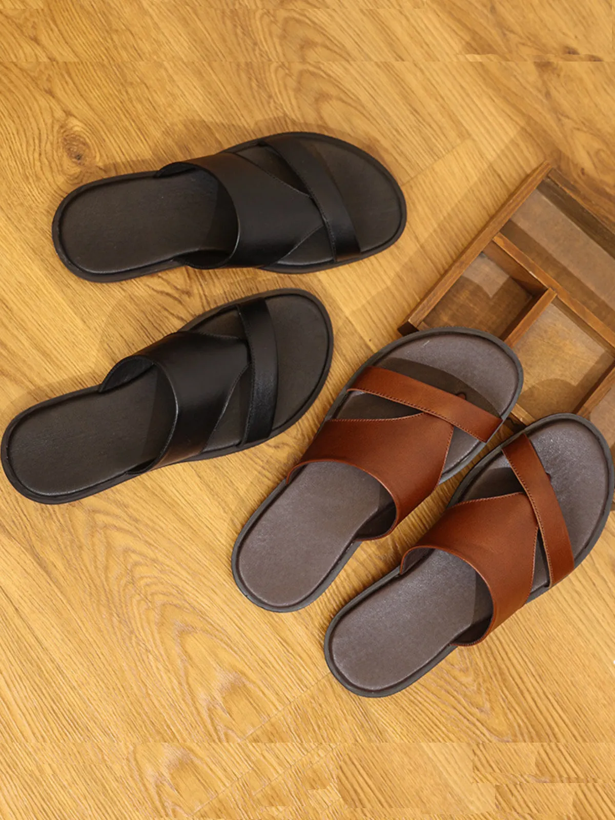 Retro Leather Sandals