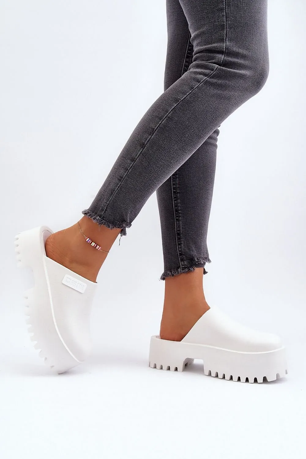 TEEK - Thick Smoothed No-Strap Platform Mules