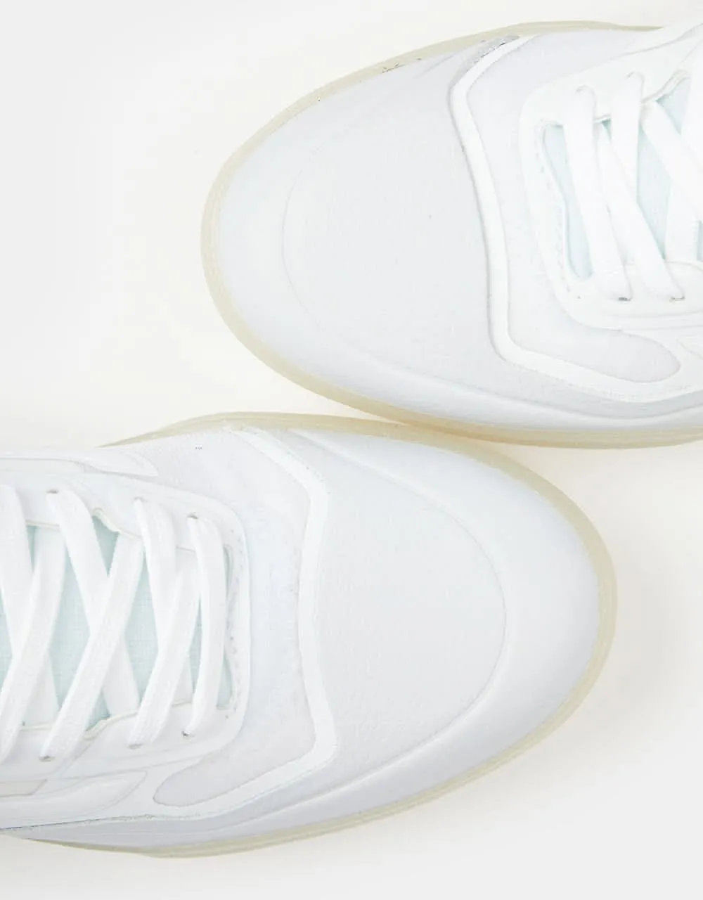 Vans AVE Skate Shoes - White/White