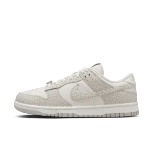 W Dunk Low PRM