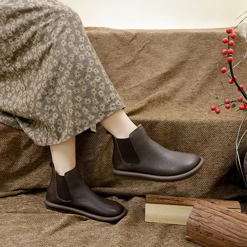 Women's Leather Chelsea Boots Soft and Retro Style in Khaki/Coffee