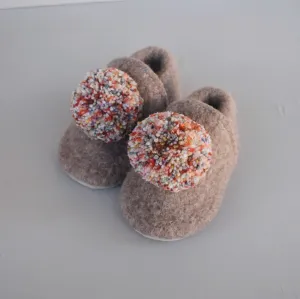 wool pompom shoes - mushroom with sprinkle pompom